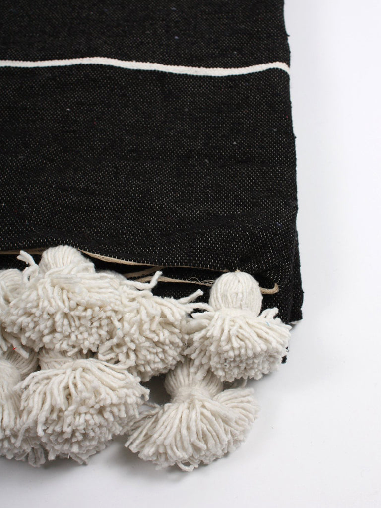 Pom Tassel Cotton Throw