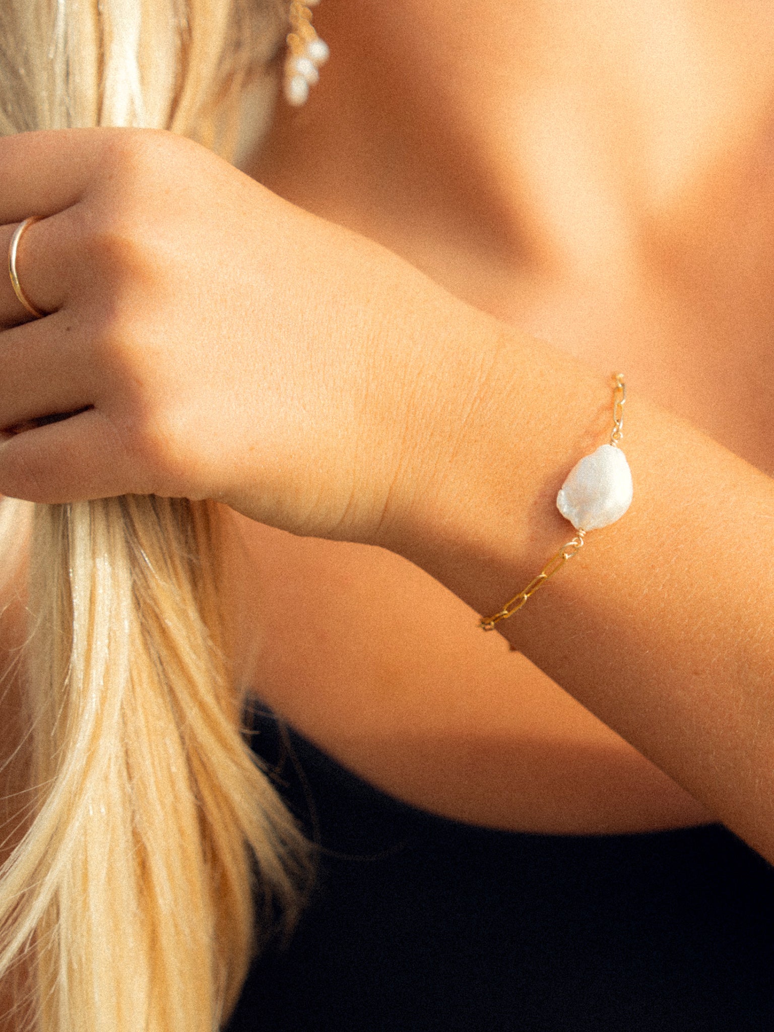 Linked Up Pearl Bracelet